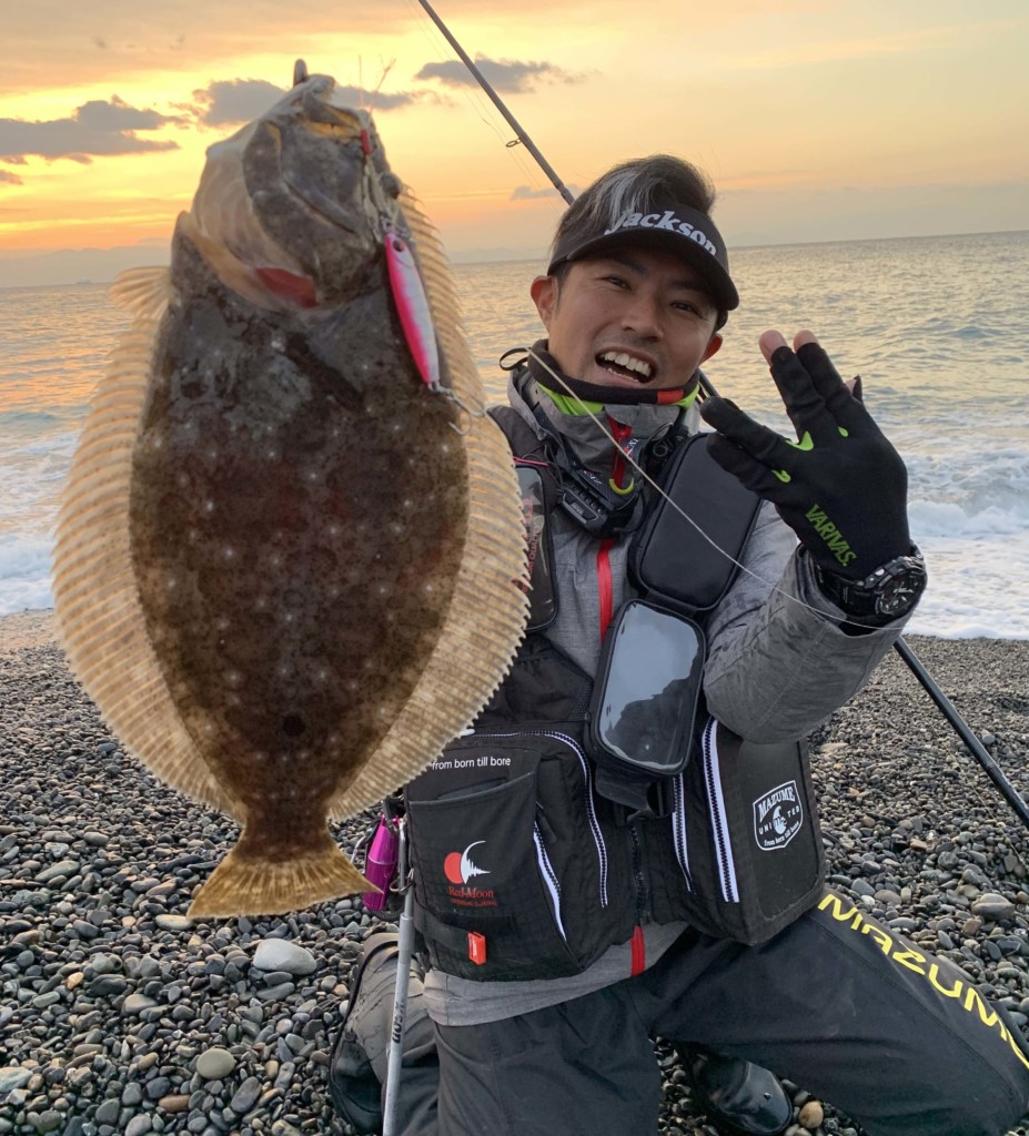 ヒラメゲーム 人気のサーフ釣り場で有効なリアクションの釣りを紹介