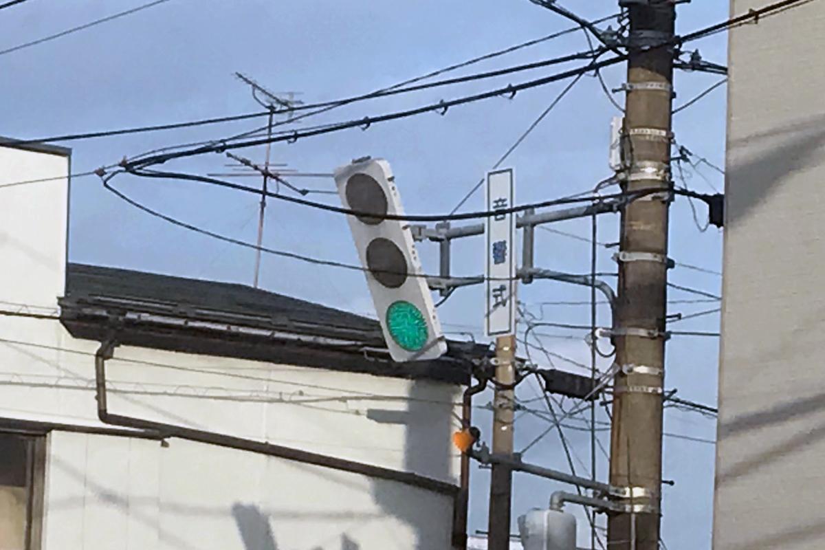 縦型と横型があるのはナゼ 青 黄 赤の自動車用信号の謎 Web Cartop Line News