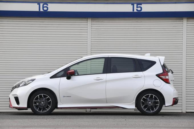 最近のクルマに 泥よけ を見かけなくなった理由とは Web Cartop 最近のクルマに 泥よけ を見かけなくなった理由とは Web Cartop