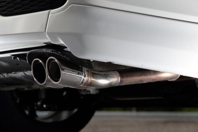 ミニバンやsuvなど実用車のマフラー交換に意味はあるのか Web Cartop Line News ミニバンやsuvなど実用車のマフラー交換に意味はあるのか Web Cartop Line News