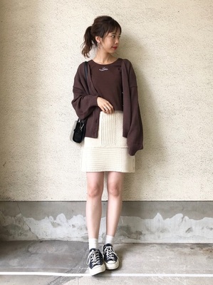 暖色系が好きらしい こっくりカラーで彼ウケが叶う8つの理由 ハウコレ Line News 暖色系が好きらしい こっくりカラーで彼ウケが叶う8つの理由 ハウコレ Line News