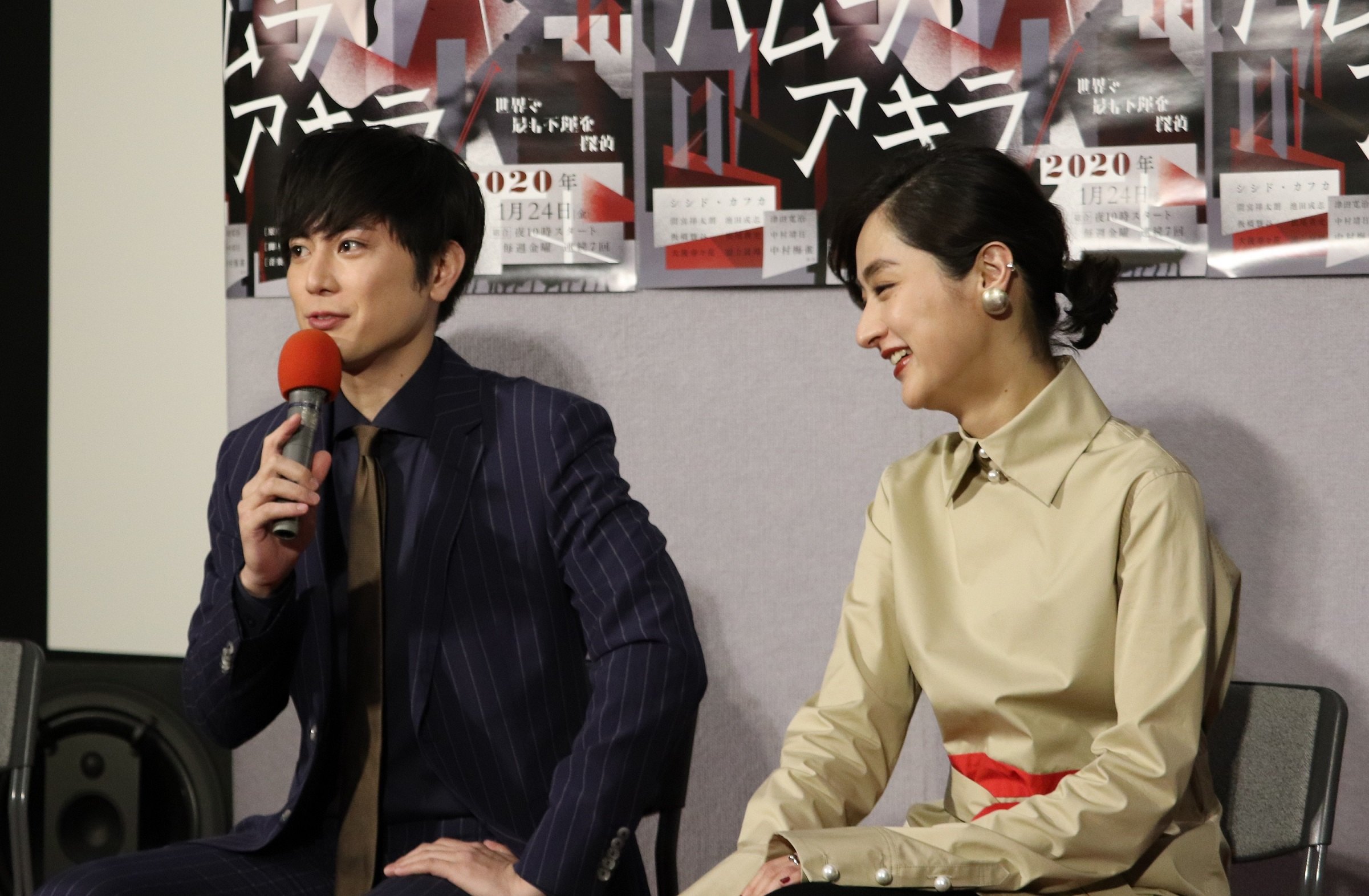 シシド カフカ 初主演ドラマで 不運な探偵 に 殴られて転げ回ってというのは初めて ザテレビジョン