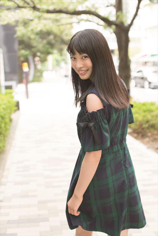 ウルトラマンR/B」で謎の美少女を好演中!京都出身の18歳、木下彩音はギャップがすごい!? (ザテレビジョン) - LINE NEWS