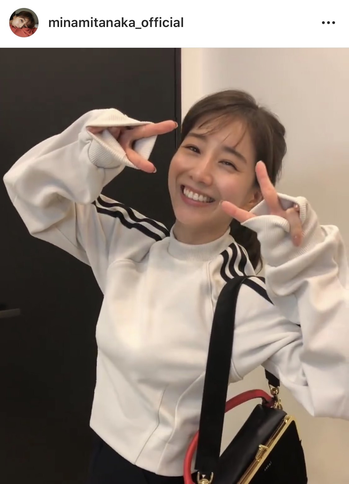 田中みな実 スリットから 太ももチラリ キュートな私服紹介にファン 癒やされる ザテレビジョン Line News