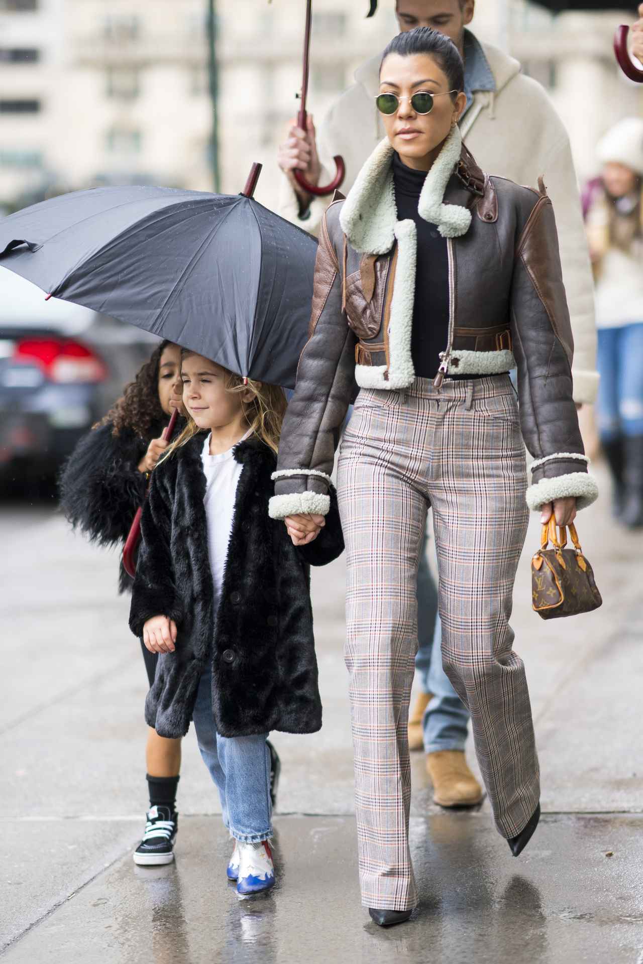 152cmの低身長セレブ バランス抜群なパンツスタイルを拝見 フロントロウ Line News