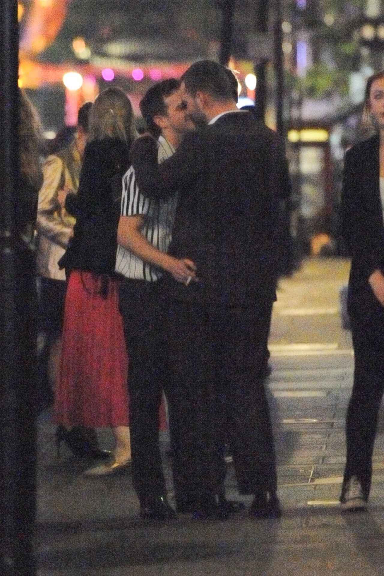 サム スミス 元カレ ブランドン フリンとの破局について初コメント フロントロウ Line News