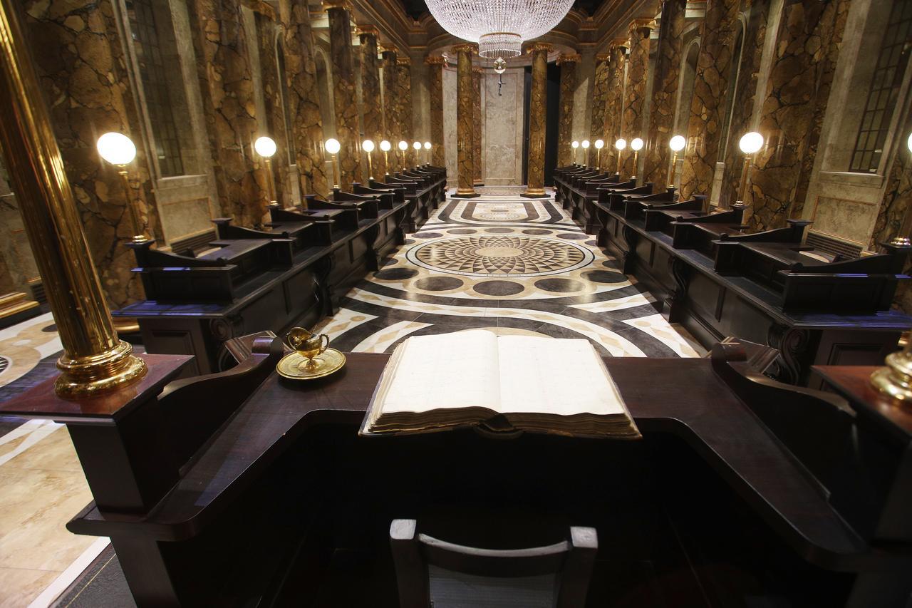 ハリー ポッター スタジオツアー グリンゴッツ銀行 が初お披露目 あのシーンの再現も フロントロウ Line News