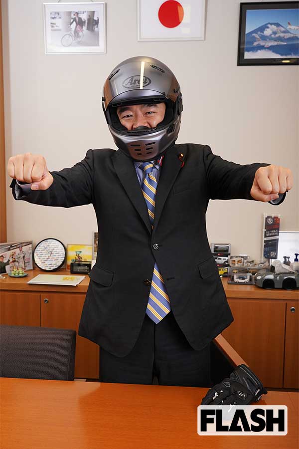 国会議員の超党派 バイク乗り 議連誕生 発起人 ワイルド7 大怪我してもバイクが大好き Smartflash Line News 国会議員の超党派 バイク乗り 議連誕生 発起人 ワイルド7 大怪我してもバイクが大好き Smartflash Line News