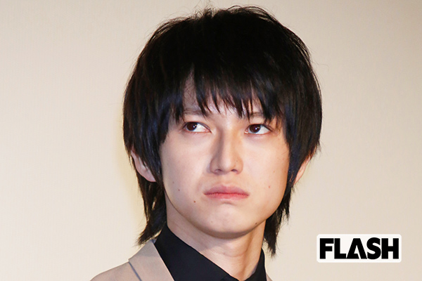 アカギを演じた 本郷奏多 撮影現場では昼休みも麻雀 Smartflash Line News