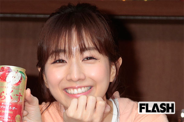 田中みな実 31歳の恋愛観 自信がなくて甘えられず Smartflash Line News