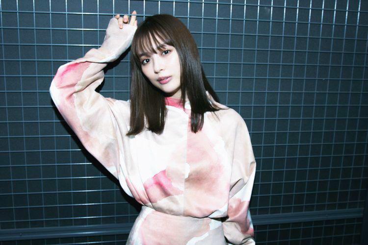 性依存女子を演じる内田理央 根本的にやばい気がする と語る恋愛観を告白 取材後には 公約 通り髪をピンクに染める テレ東プラス Line News