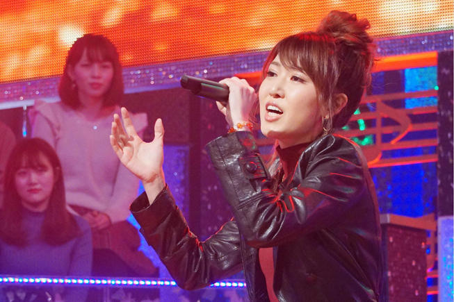 17年の最強女子ボーカリストの座を手に入れたのは 平成の女流し 一同を魅了した歌声とは The カラオケバトル テレ東プラス Line News