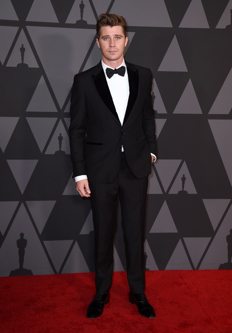 セレブはタキシードでも違い出し Safari Online セレブはタキシードでも違い出し Safari Online