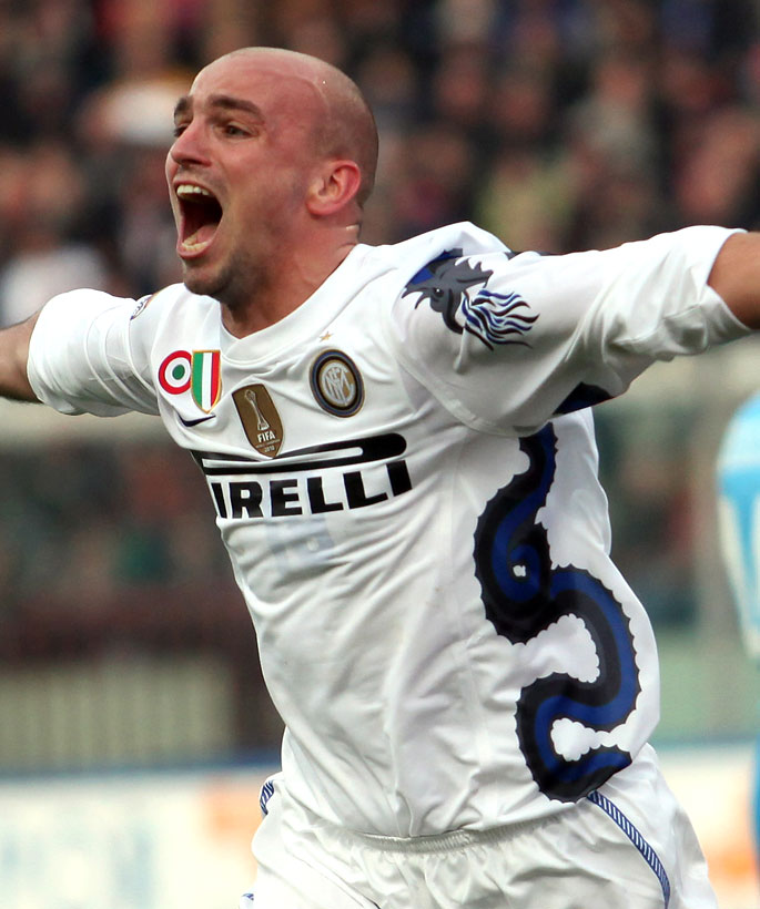 インテルだけじゃない ヘビ柄デザインのユニフォーム 6選 Qoly Line News