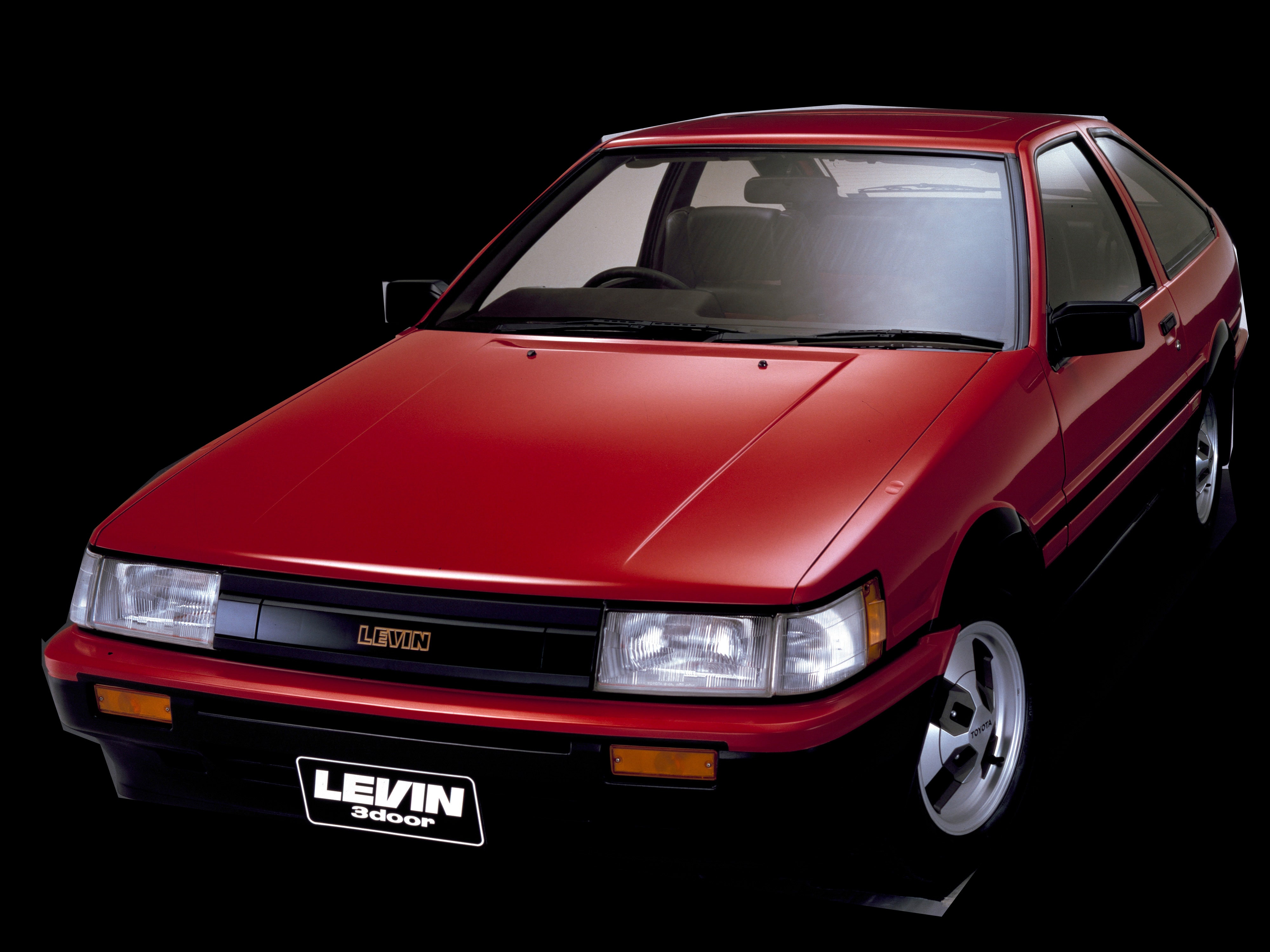 AE86 前期1型レビン 部品取り