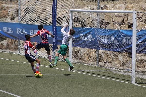 ゴールキーパーに求められる素質とは キーパーの決め方も解説 サカイク Line News