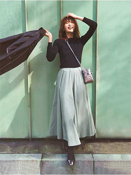 フレアスカートに合わせたい春タイツ タイツを春にアップデート Oggi