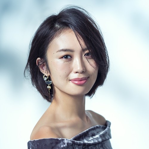 大人っぽいおすすめ髪型集 ショート ボブ ミディアム ロング別の女らしさ格上げスタイル Oggi Line News