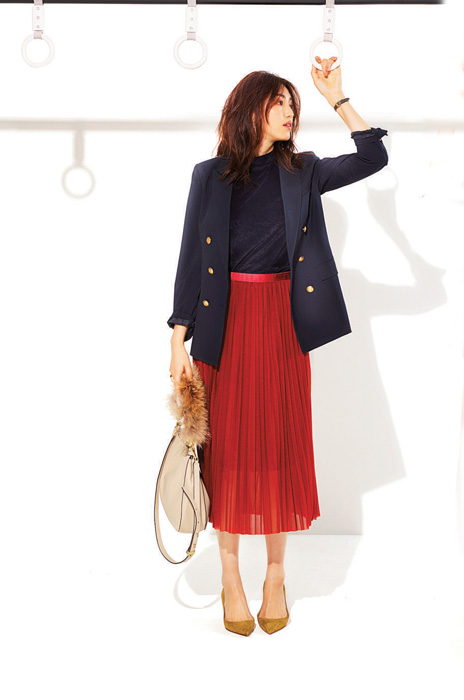 テーラードジャケットコーデ選 レディース 黒テーラードジャケット グレーテーラードジャケットなどのコーデ Oggi Line News