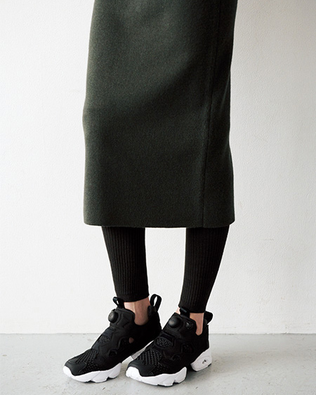 リーボックのポンプフューリーがおしゃれ 足元にひとさじのモードを投入して旬なコーデに Oggi Line News