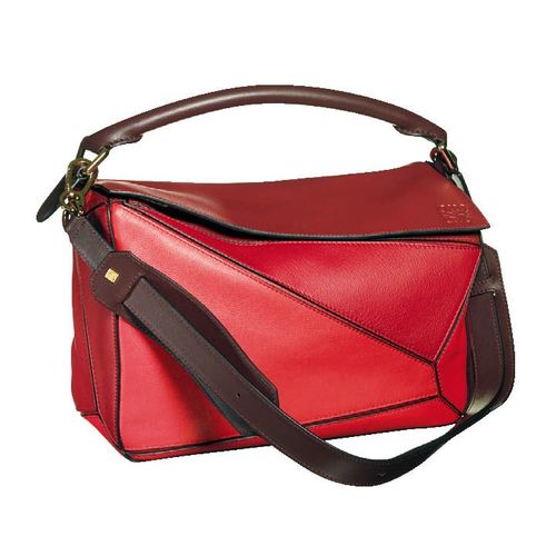 赤バッグコーデ16選 冬 ショルダーやハンドバッグ 人気ブランドのおすすめ赤バッグも Preciousnews Line News