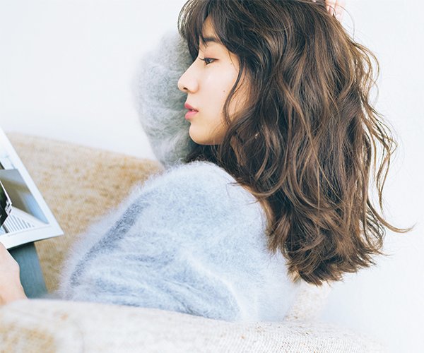 田中みな実のこだわりの美髪ケア 髪がみずみずしいとお肌も潤って見える そんなツヤ髪が理想 田中みな実のこだわりの美髪ケア 髪がみずみずしいとお肌も潤って見える そんなツヤ髪が理想
