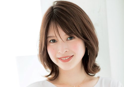 レイヤーヘアカタログ 大人顔にぴったり 19春にトライしたい最旬ヘア 美的news