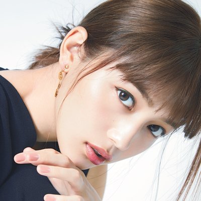 川口春奈さんインタビュー 今どきの かっこいい色気 の体現者 その本質とは 美的news