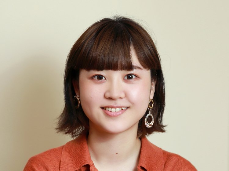前髪の生えグセを４ステップで完璧に解決 美しいストレート前髪の作り方 美容賢者の髪コンプレックス解消vol 116 美的news Line News