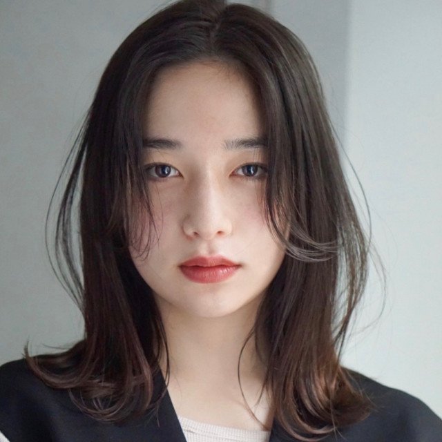 40代こそ似合う おすすめ 17のミディアム 大人女性に似合う髪型 美的news Line News