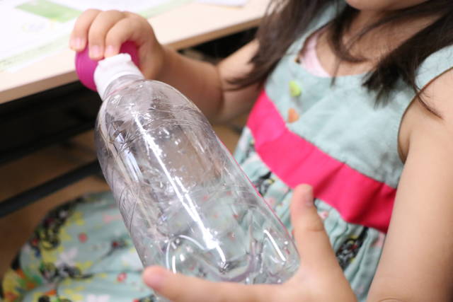 ペットボトルで雲を作る簡単実験 お天気を身近に感じてみよう Chiik チーク