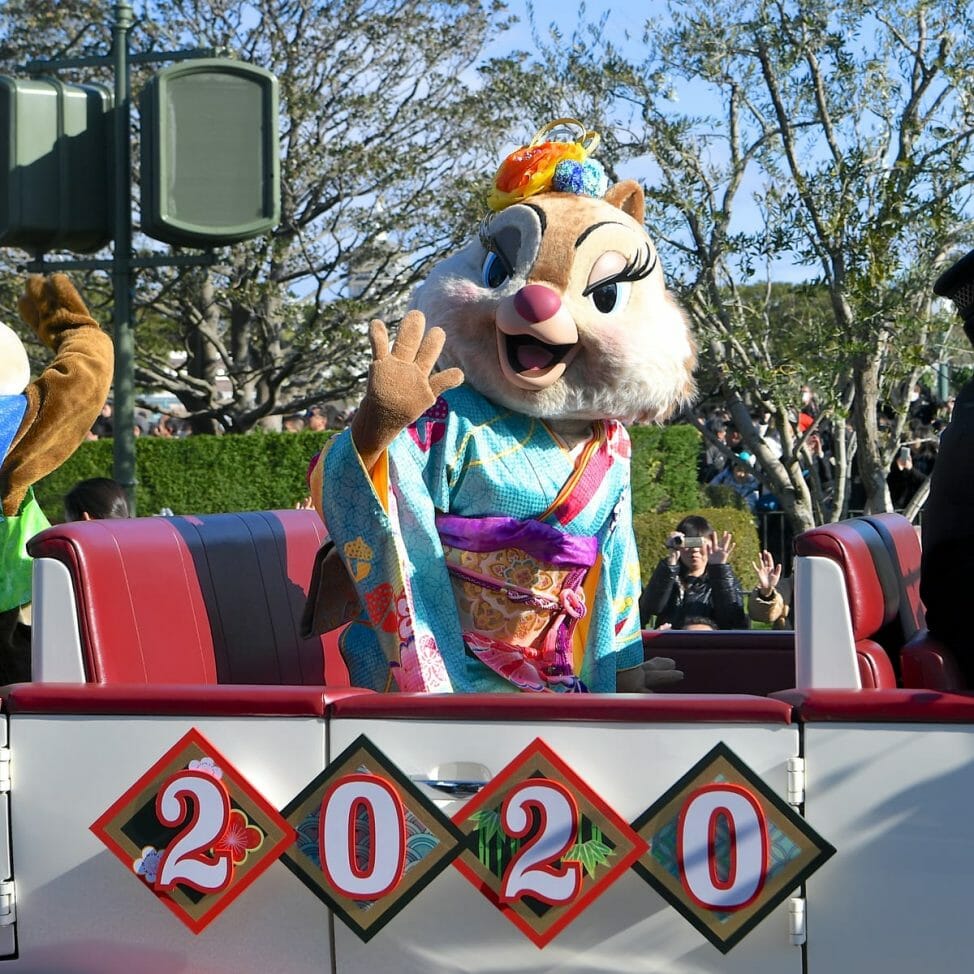 お正月をゲストと一緒にお祝い 東京ディズニーランド ニューイヤーズ グリーティング Dtimes Line News お正月をゲストと一緒にお祝い 東京ディズニーランド ニューイヤーズ グリーティング Dtimes Line News