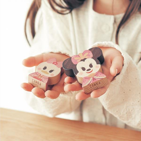 木の風合いが優しいディズニーのおひなさま バンダイ Disney Kidea Block ひなまつり ディスプレイケース Dtimes Line News