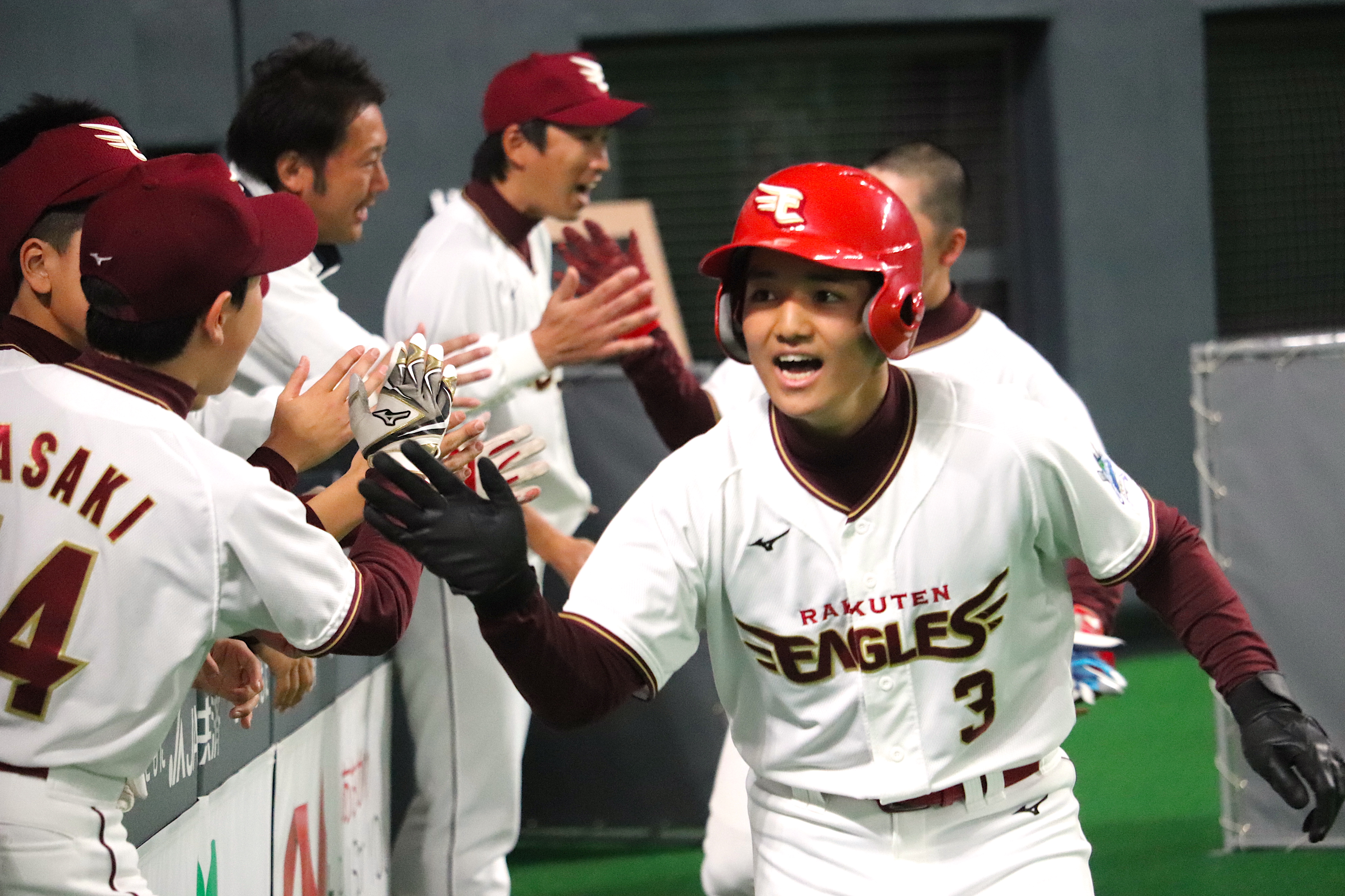 楽天ジュニアが連覇へフルスイングで猛打爆発 準決勝進出一番乗り Baseball Gate Line News