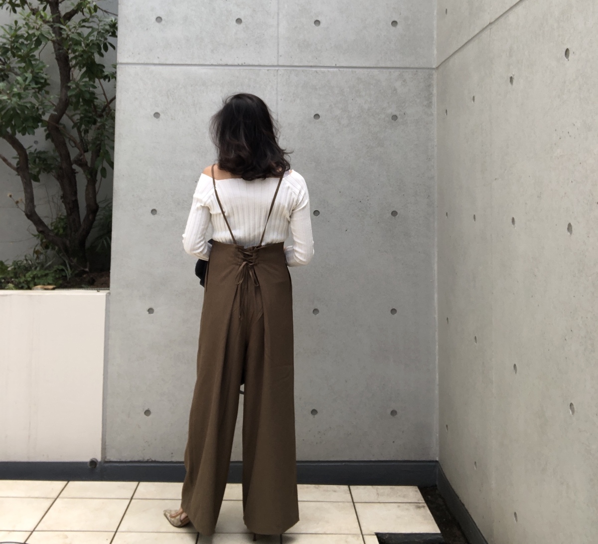 Gu新作サロペットワイドパンツで叶える大人の抜け感コーデ Dress ドレス Line News