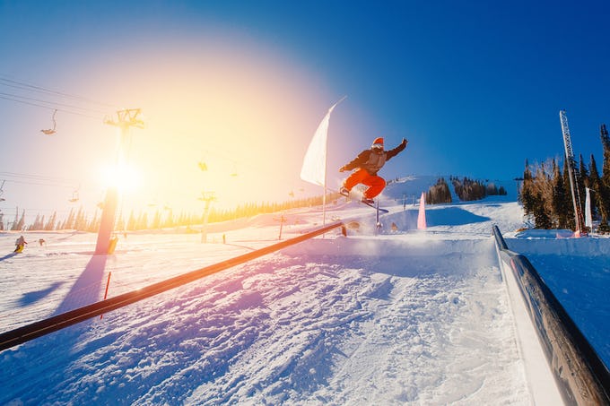 スノーボード フリーランとは 上達のコツやおすすめの板をご紹介 X Play エックスプレイ Line News