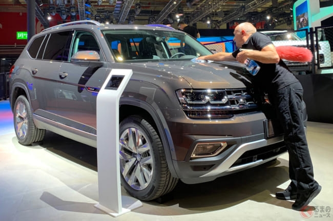 レクサスや高級ブランド車が傷だらけ 中国ショーの実態