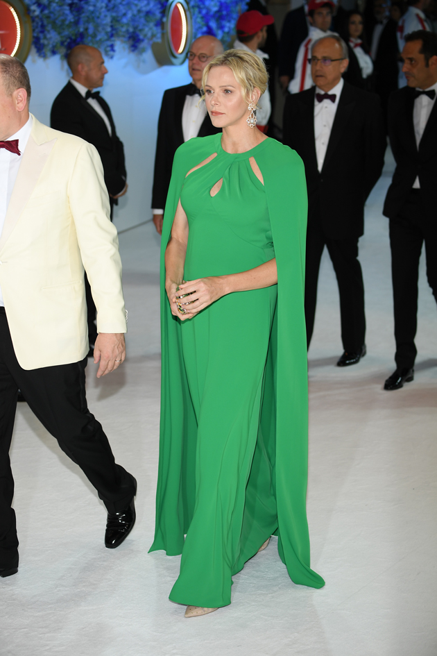 モナコ公国シャルレーヌ公妃のロイヤルファッションをおさらい モナコ公国シャルレーヌ公妃のロイヤルファッションをおさらい