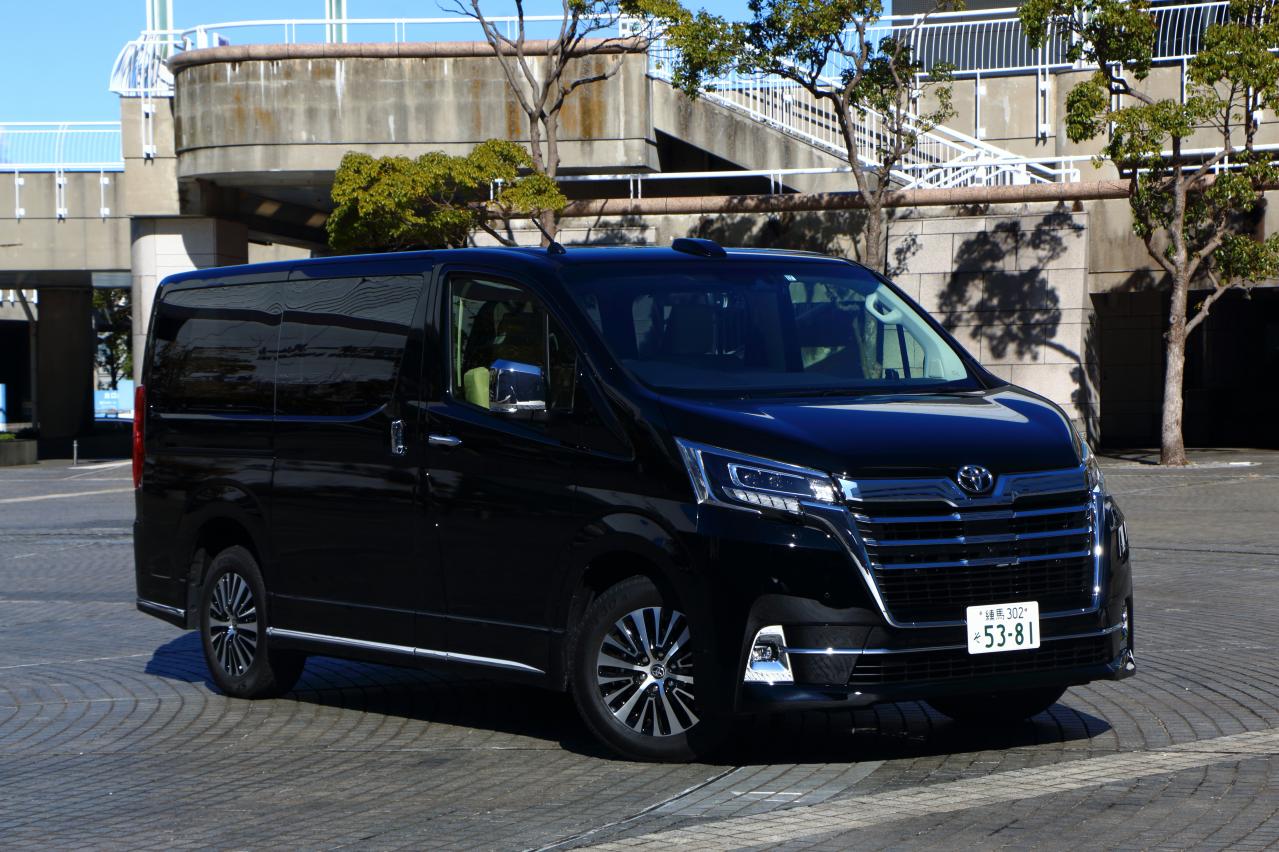 トヨタ グランエースの6人乗りと8人乗りはここが違う 走り良し ただし後席の快適さは段違い 6人乗り Premium と8人乗り G を徹底比較 Motorfan モーターファン Line News トヨタ グランエースの6人乗りと8人乗りはここが違う 走り良し ただし後席の快適さは段違い 6人乗り Premium と8人乗り G を徹底比較 Motorfan モーターファン Line News