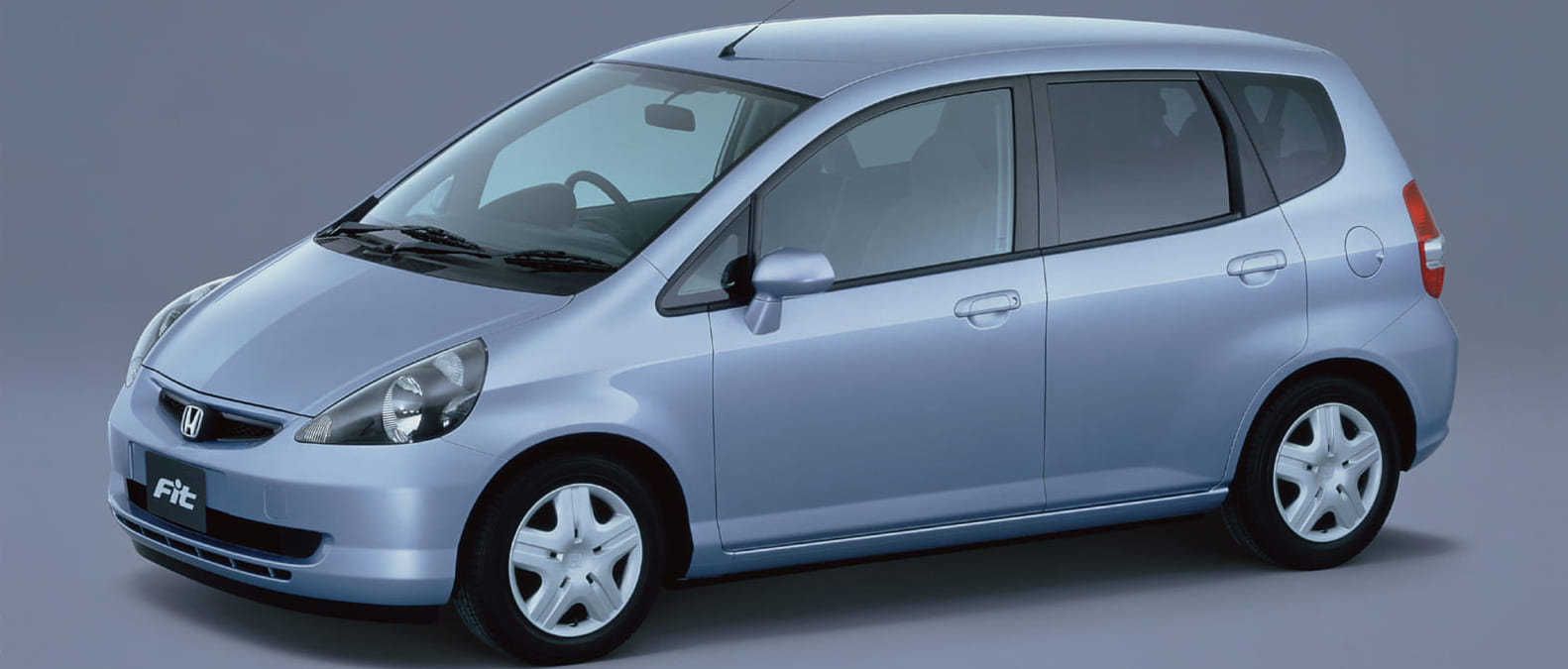 ホンダ フィット総まとめ 初代から現行3代目までと新型予想 中古車価格 Moby モビー Line News