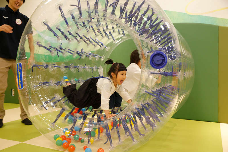 雨でも1日遊べる大型屋内遊び場 小学生 幼児も満喫