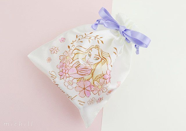 ディズニーストアで買ったみたい ダイソーで買えるプリンセス巾着ポーチが売れすぎて品薄状態 Michill ミチル