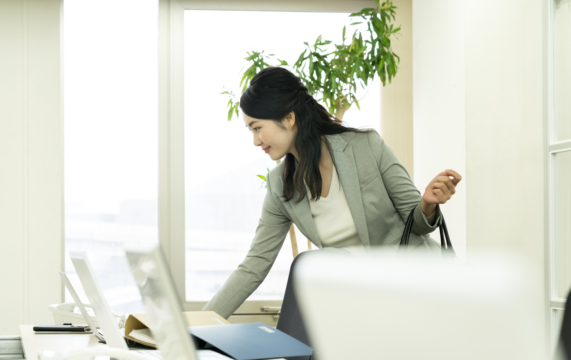 上司が帰った途端に早退 職場のサボリ魔に罪の意識はないのか Chanto Web