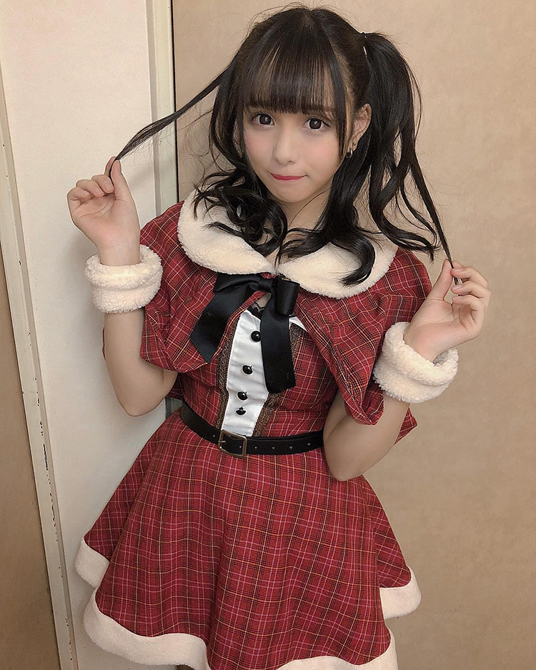 クリスマス インスタ女子のサンタコスプレが可愛すぎ 注目の美少女5選