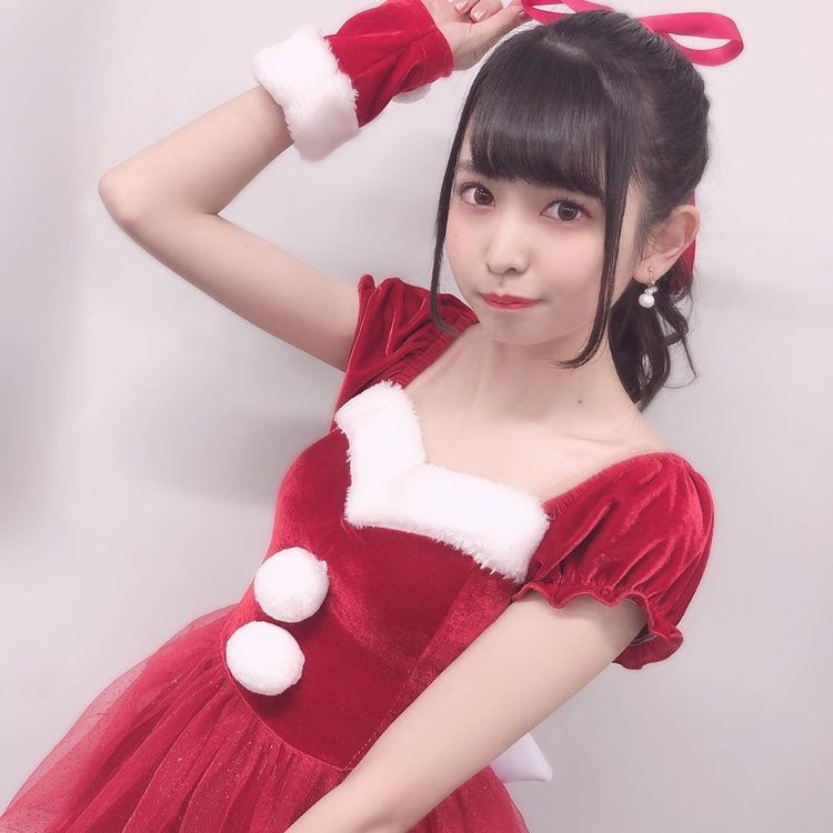 クリスマス インスタ女子のサンタコスプレが可愛すぎ 注目の美少女5選