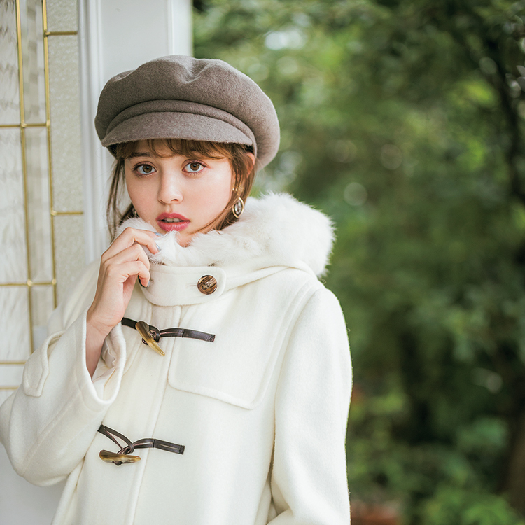 また同じコート着てる なんて思わせない 印象が変わる小物使いテク4選 Ray Web Line News