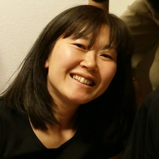 白髪染めがつらくて 私が40代でグレイヘアにした理由 ハルメク Line News