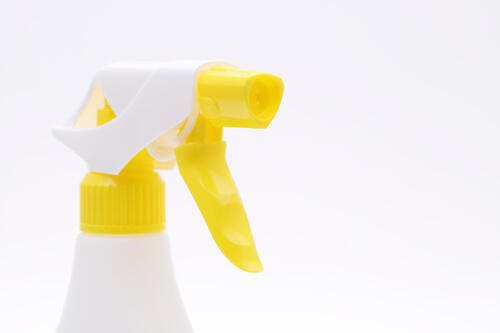 靴 のニオイの放置ng 手作り消臭スプレーで超簡単にニオイを防ぐ方法とは オリーブオイルをひとまわしニュース Line News