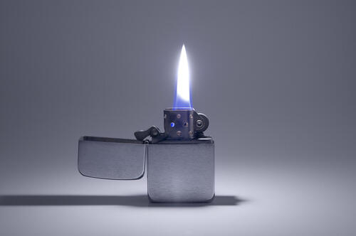 捨て方を間違えると超キケン ライターを安全に捨てるためのガス抜きのコツとは オリーブオイルをひとまわしニュース Line News 捨て方を間違えると超キケン ライターを安全に捨てるためのガス抜きのコツとは オリーブオイルをひとまわしニュース Line News