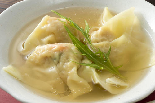 インスタントも手作りも 絶対ウマいワンタン麺のちょい足しアレンジ オリーブオイルをひとまわしニュース